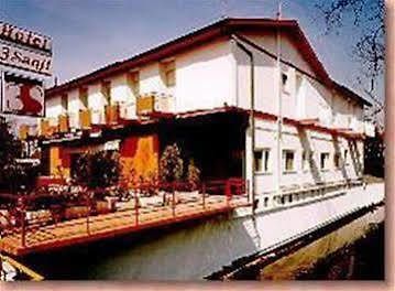 Hotel Tre Santi Тревизо Экстерьер фото